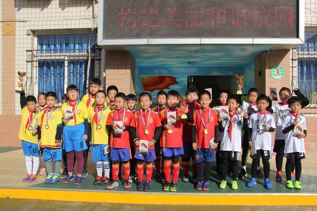 广东队再遭重挫，内外援遭淘汰危机，球迷愤怒发声